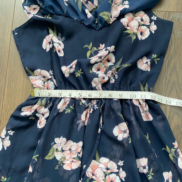 ABERCROMBIE AND FITCH “Fitch” Cold Shoulder Ruffle Maxi Dress Long - Picture 11 of 13